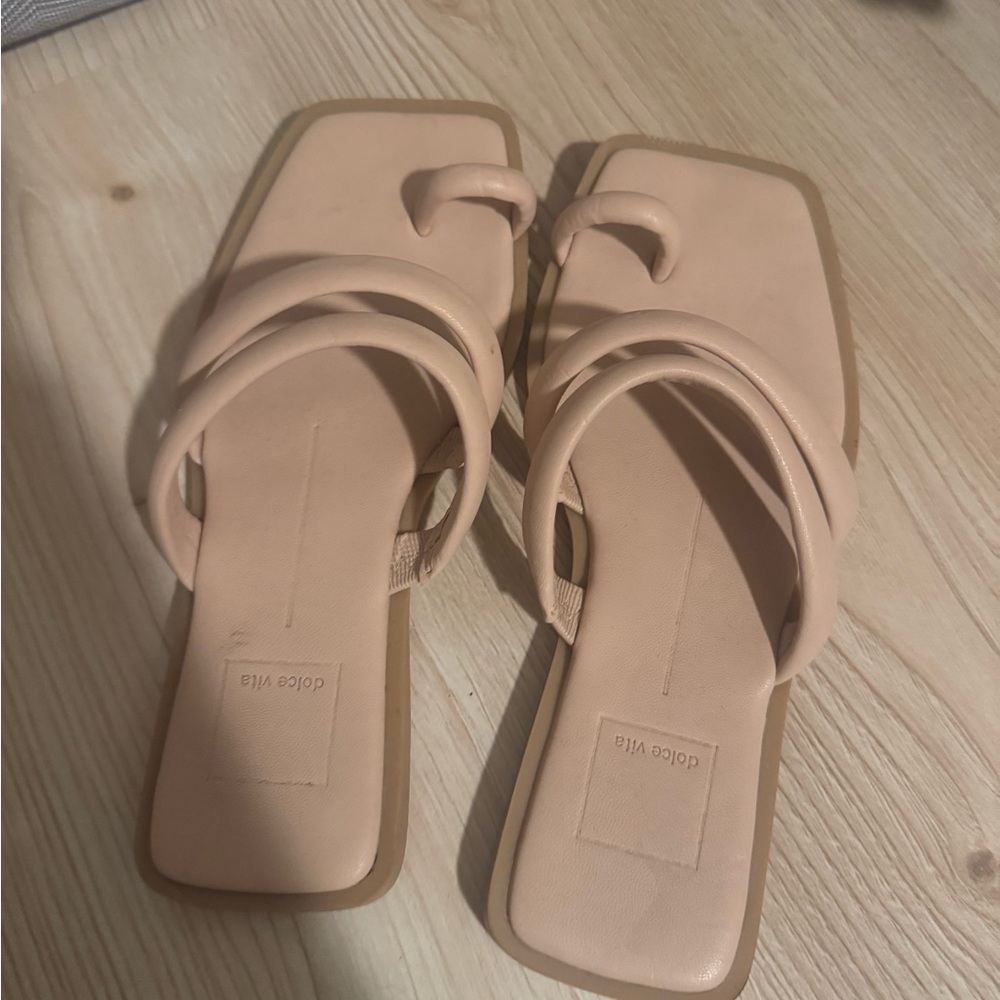 Dolce Vita Women's Tan Strappy Sandals